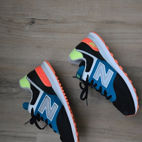 Women New Balance 574 - Picture 5 of 6